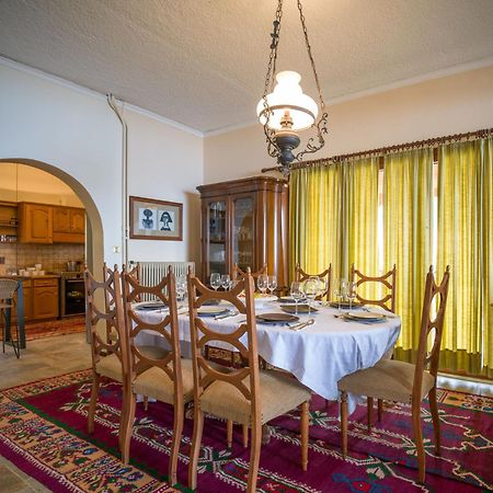 Traditional Luxury Villa Armonia 아이기오 외부 사진